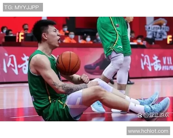 CBA常规赛精彩对决辽宁队迎战四川队争夺季后赛席位